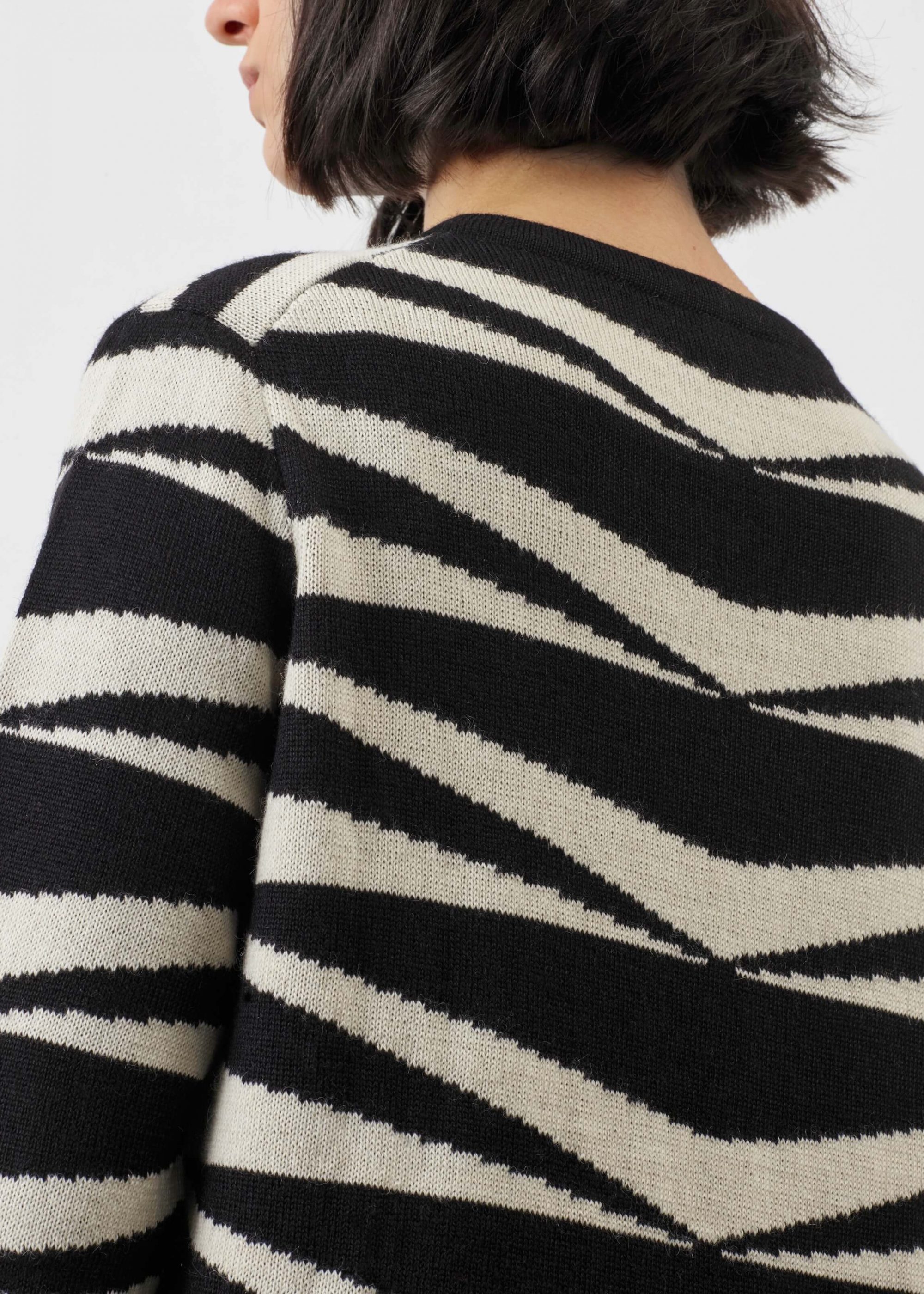 Product image for »Tao« Black White Jacquard Sweater Baby Alpaca