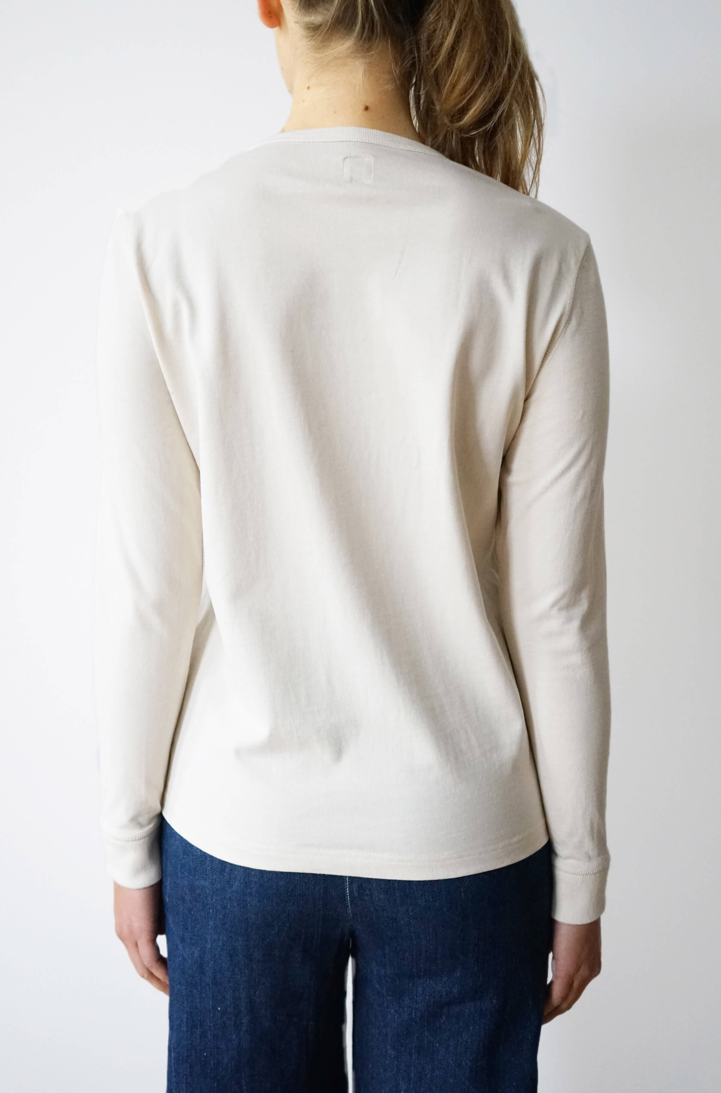 Durable Longsleeve made of Custom-Knitted Organic Cotton in Germany