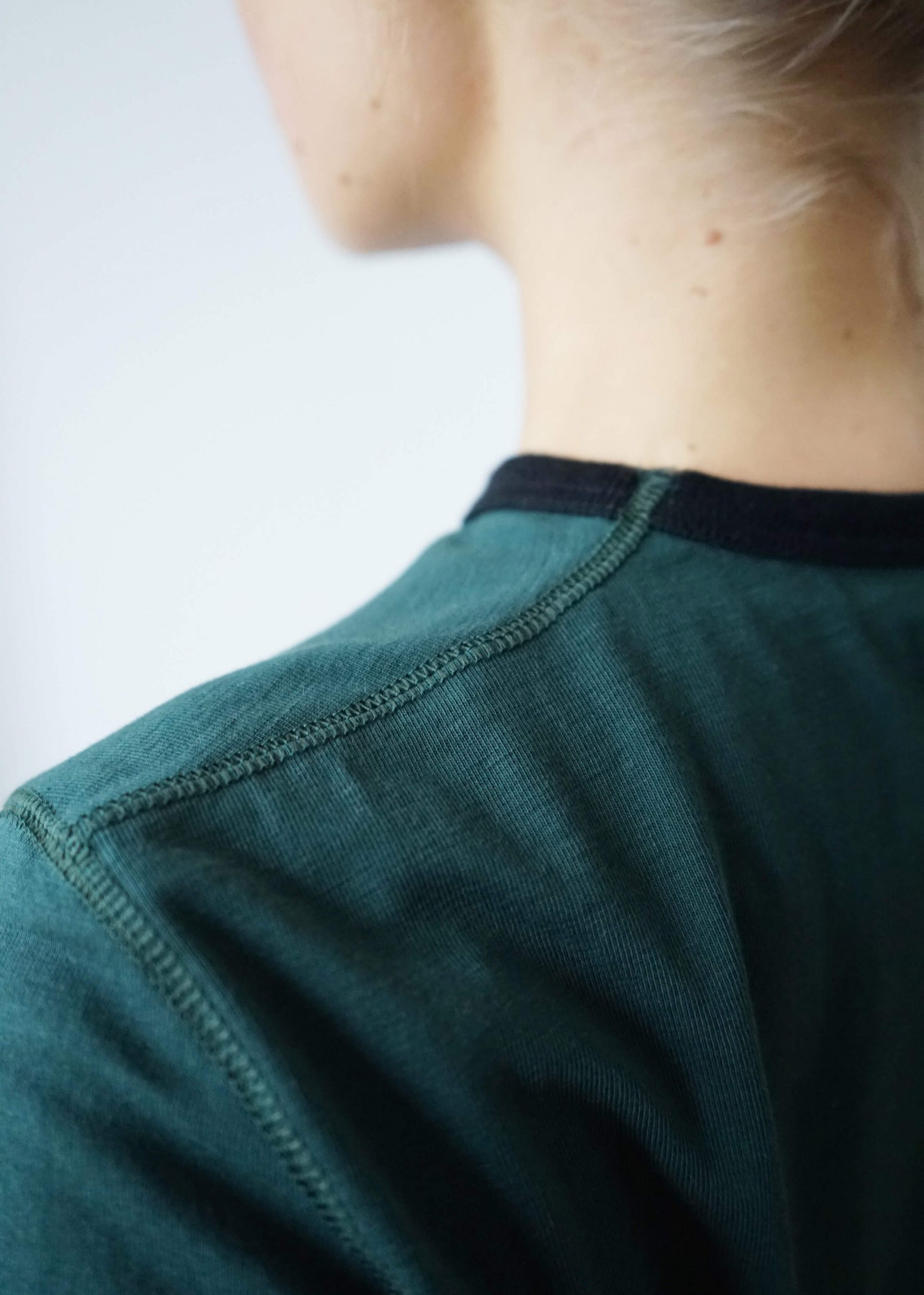 Product image for »Mori« Dark Green Black Ringer Longsleeve Organic Cotton