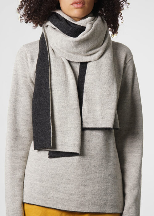 Product thumbnail image for »Sontag« Reversible Scarf Baby Alpaca | Light Grey Anthracite
