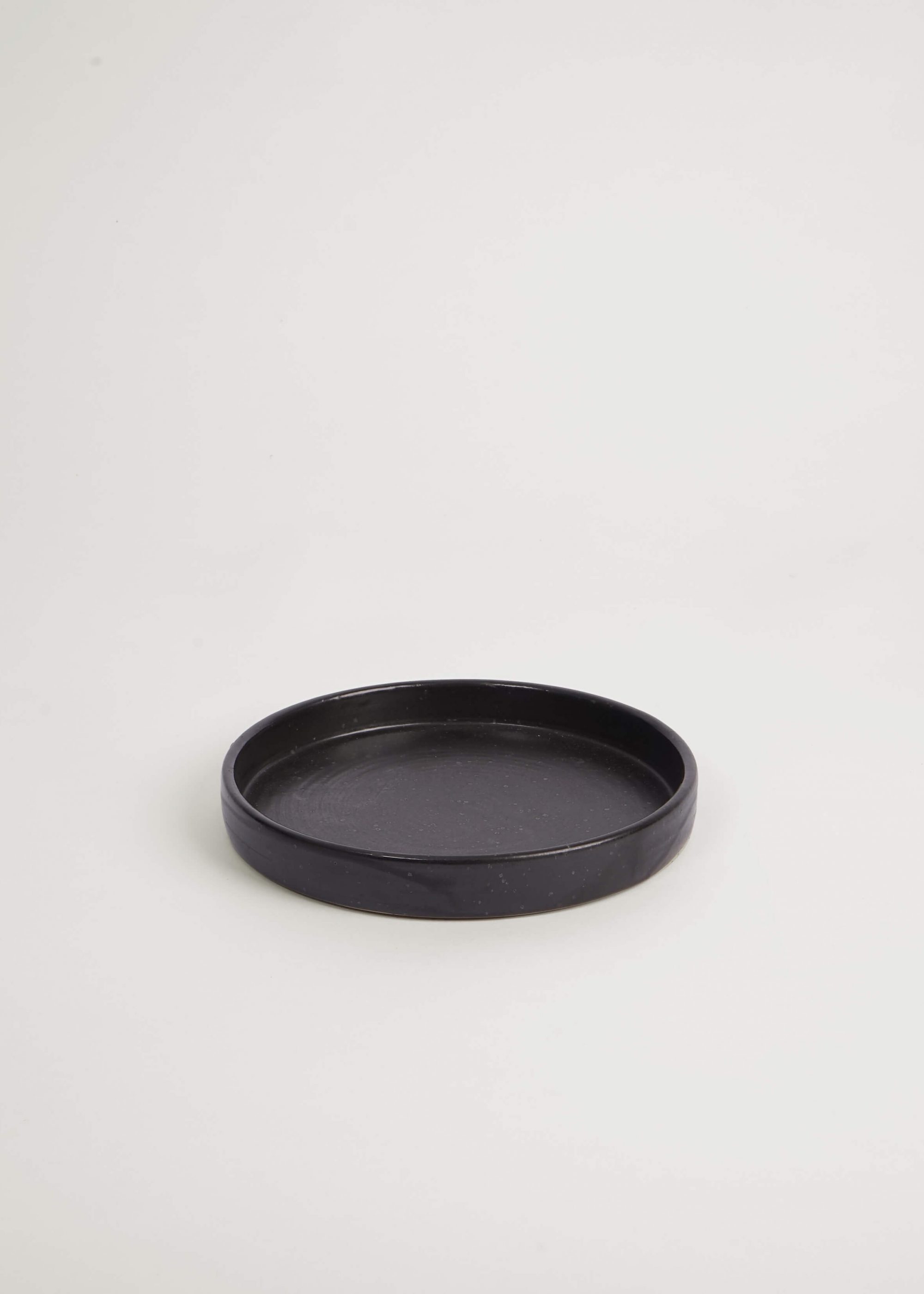 Product image for »Burri« Black Plant Pot + Saucer Ø 18 cm | Genuine Stoneware