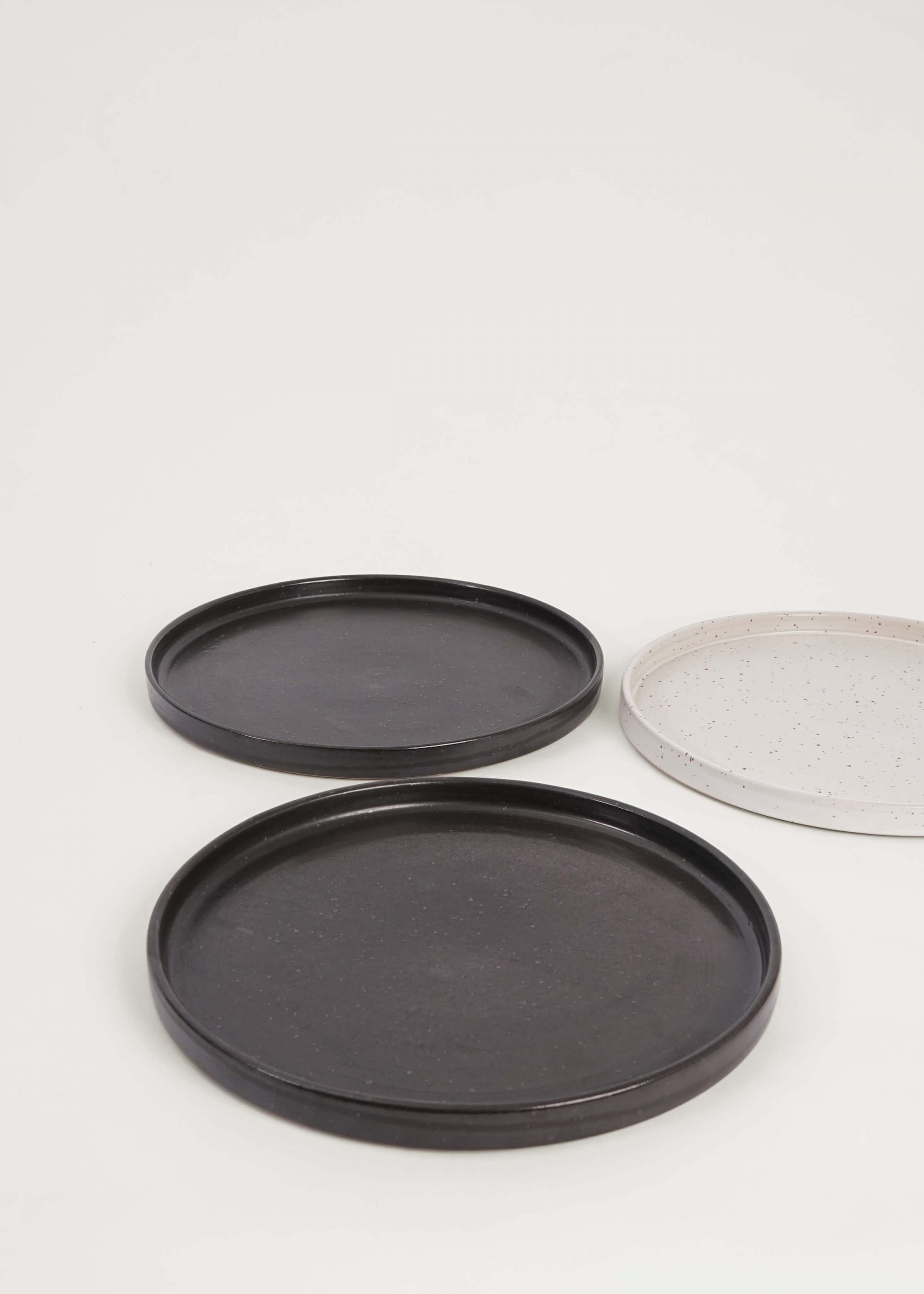 Product image for »Hotu Black« Matt High-Rim Stoneware Gourmet Plate 27 cm