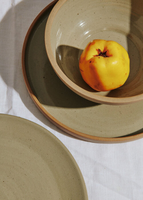 »Beuys« Unglazed Stoneware Food Bowl with Base Ø 20 cm
