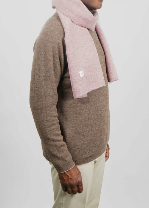 Product thumbnail image for »Perriand« Soft Pink Scarf Alpaca