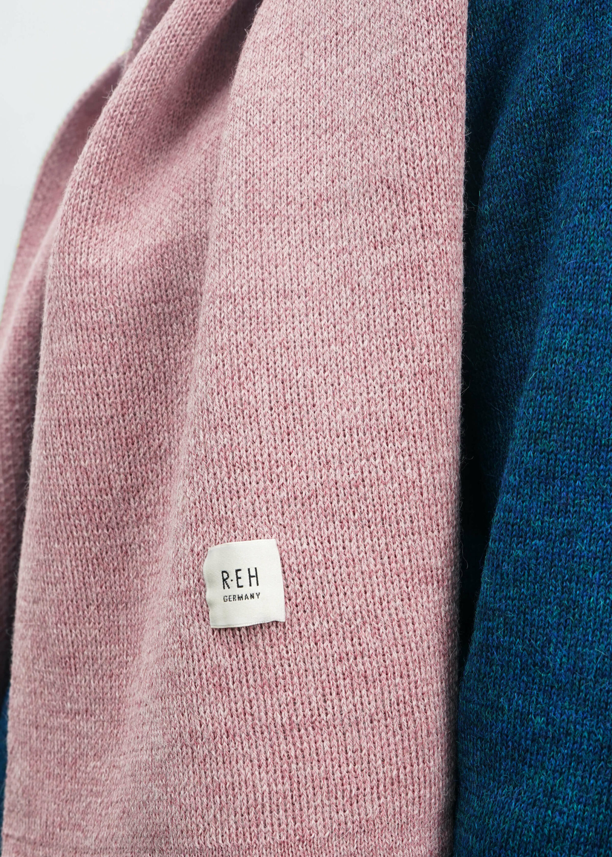 Product image for »Perriand« Pale Pink Scarf 100% Alpaca