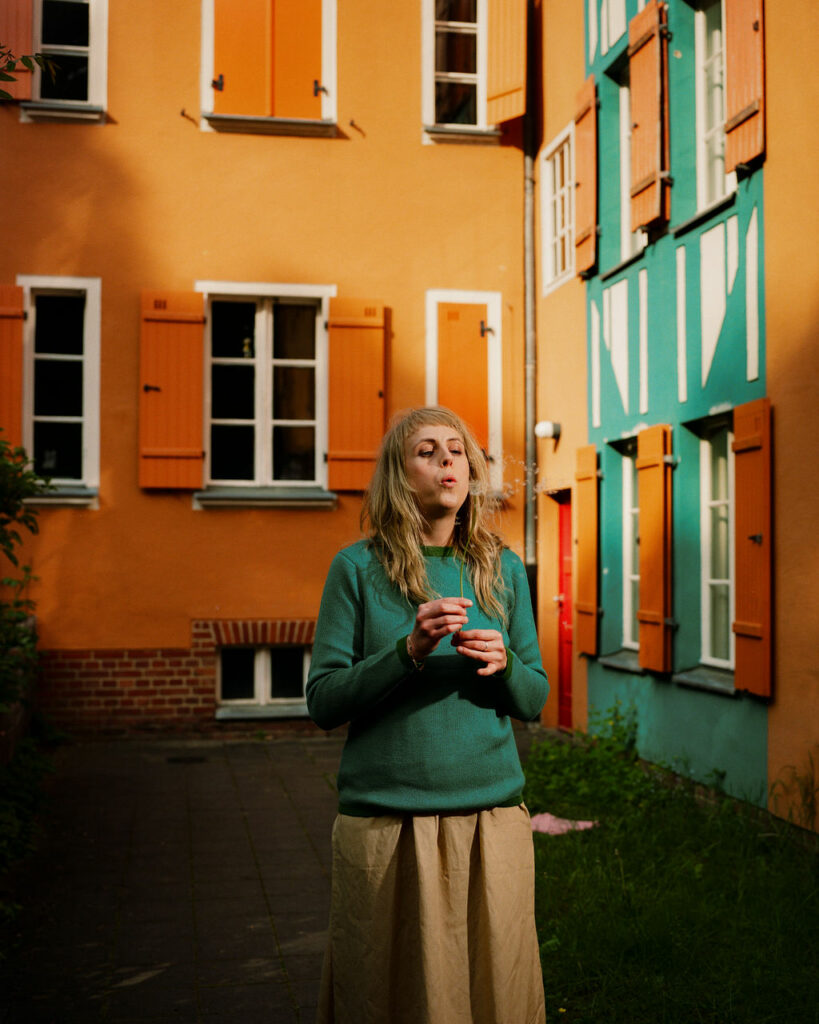 David Hockney Sweater in Turqoise Green by REH (GERMANY) at Bruno Taut Architecture Berlin